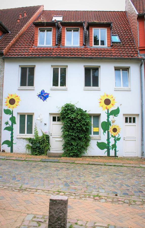 Zentrale Ferienwohnung „Treibholz“ Im Sonnenblumenhaus Фленсбург Екстериор снимка